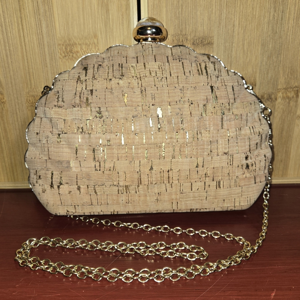 Seashell Shape Cork Gold Infused Design Clamshell Clutch Purse Chain Str…